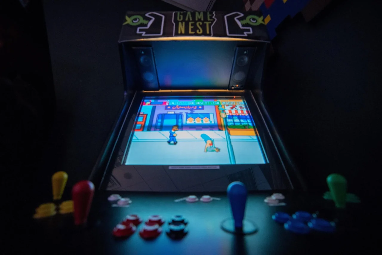 An arcade cabinet pictured on the Game Nest website